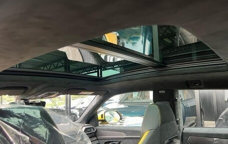 Lamborghini Urus I, 2024 год, 40 000 000 рублей, 32 фотография