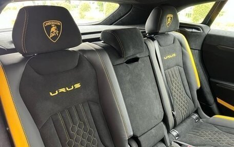 Lamborghini Urus I, 2024 год, 40 000 000 рублей, 33 фотография