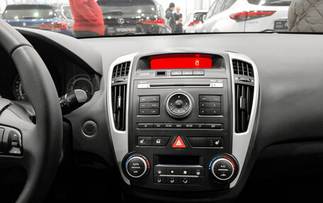 KIA cee'd I рестайлинг, 2011 год, 810 000 рублей, 15 фотография