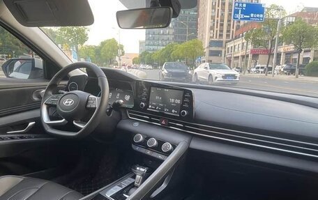 Hyundai Elantra, 2024 год, 1 540 000 рублей, 12 фотография