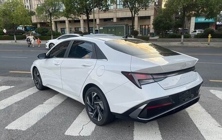 Hyundai Elantra, 2024 год, 1 540 000 рублей, 5 фотография