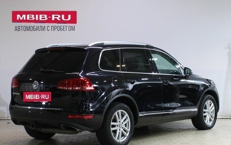 Volkswagen Touareg III, 2012 год, 2 099 000 рублей, 2 фотография