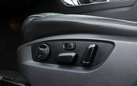 Volkswagen Touareg III, 2012 год, 2 099 000 рублей, 22 фотография