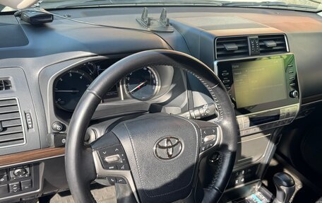 Toyota Land Cruiser Prado 150 рестайлинг 2, 2021 год, 6 500 000 рублей, 7 фотография