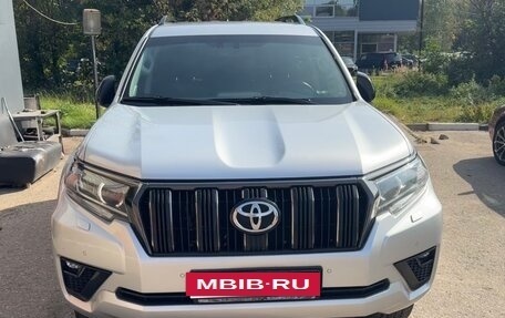 Toyota Land Cruiser Prado 150 рестайлинг 2, 2021 год, 6 500 000 рублей, 2 фотография