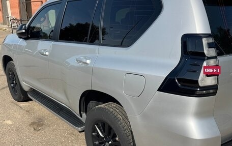 Toyota Land Cruiser Prado 150 рестайлинг 2, 2021 год, 6 500 000 рублей, 8 фотография