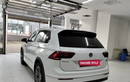 Volkswagen Tiguan II, 2018 год, 2 650 000 рублей, 6 фотография
