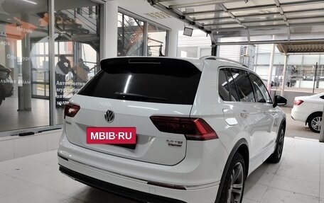 Volkswagen Tiguan II, 2018 год, 2 650 000 рублей, 4 фотография