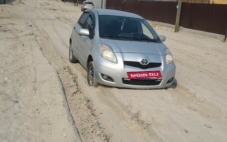 Toyota Yaris III рестайлинг, 2010 год, 560 000 рублей, 6 фотография