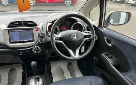 Honda Fit III, 2010 год, 929 000 рублей, 15 фотография