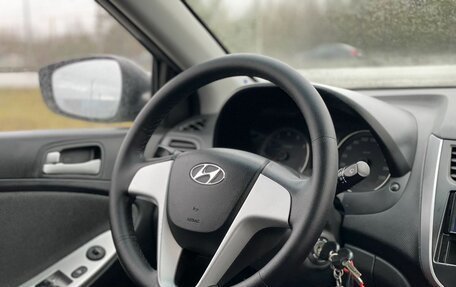 Hyundai Solaris II рестайлинг, 2011 год, 677 000 рублей, 8 фотография