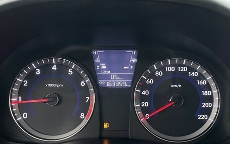 Hyundai Solaris II рестайлинг, 2011 год, 677 000 рублей, 3 фотография