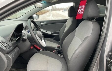 Hyundai Solaris II рестайлинг, 2011 год, 677 000 рублей, 13 фотография