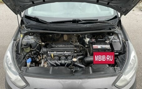 Hyundai Solaris II рестайлинг, 2011 год, 677 000 рублей, 18 фотография