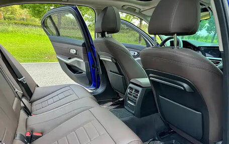 BMW 3 серия, 2022 год, 2 634 999 рублей, 7 фотография