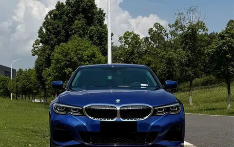 BMW 3 серия, 2022 год, 2 634 999 рублей, 2 фотография