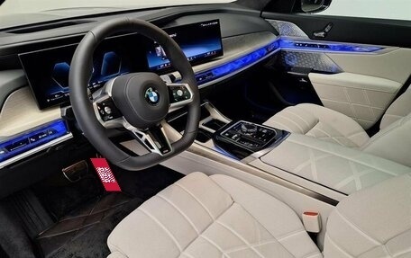 BMW 7 серия, 2025 год, 24 670 000 рублей, 2 фотография