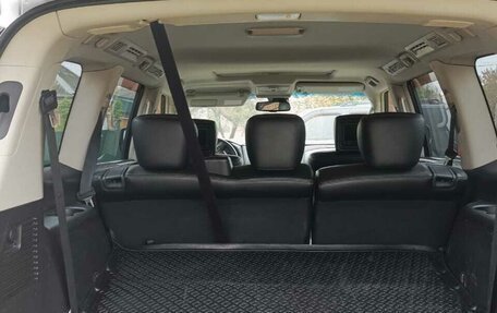 Nissan Patrol, 2011 год, 3 100 000 рублей, 10 фотография