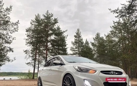 Hyundai Solaris II рестайлинг, 2011 год, 675 000 рублей, 8 фотография