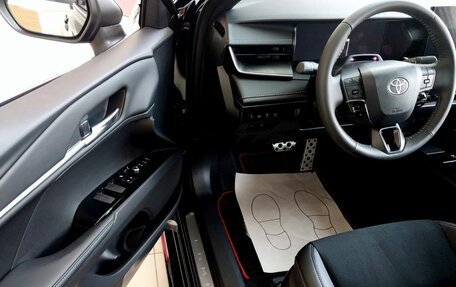 Toyota Camry, 2025 год, 4 800 000 рублей, 7 фотография