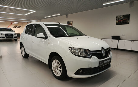 Renault Sandero II рестайлинг, 2014 год, 759 000 рублей, 3 фотография