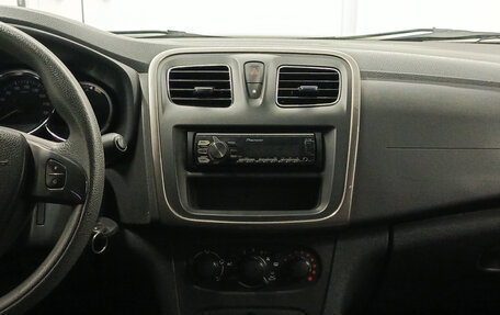 Renault Sandero II рестайлинг, 2014 год, 759 000 рублей, 18 фотография