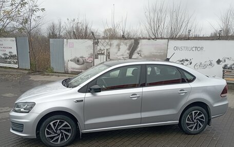 Volkswagen Polo VI (EU Market), 2018 год, 1 340 000 рублей, 2 фотография