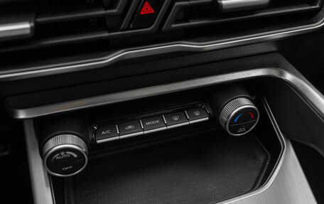 Geely Coolray I, 2021 год, 1 820 000 рублей, 20 фотография