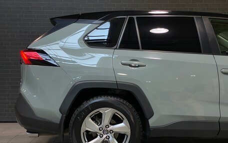 Toyota RAV4, 2021 год, 3 450 000 рублей, 7 фотография