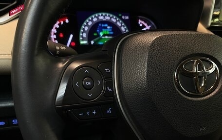 Toyota RAV4, 2021 год, 3 450 000 рублей, 23 фотография