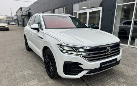 Volkswagen Touareg III, 2019 год, 4 990 000 рублей, 3 фотография
