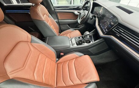 Volkswagen Touareg III, 2019 год, 4 990 000 рублей, 17 фотография