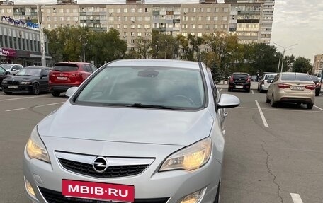 Opel Astra J, 2011 год, 750 000 рублей, 6 фотография