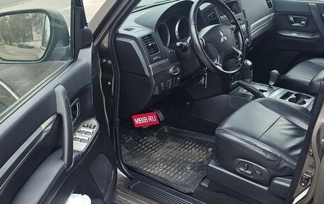 Mitsubishi Pajero IV, 2010 год, 2 200 000 рублей, 15 фотография