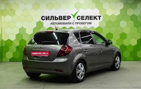 KIA cee'd I рестайлинг, 2009 год, 650 000 рублей, 2 фотография