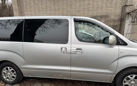 Hyundai Grand Starex Grand Starex I рестайлинг 2, 2010 год, 1 450 000 рублей, 3 фотография