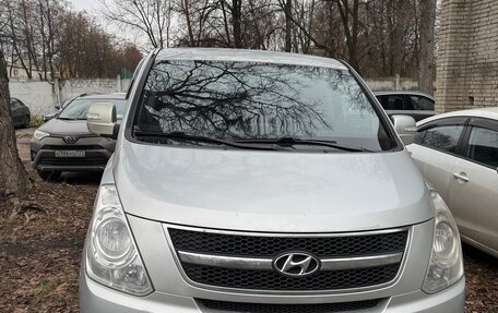 Hyundai Grand Starex Grand Starex I рестайлинг 2, 2010 год, 1 450 000 рублей, 2 фотография
