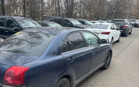 Toyota Avensis III рестайлинг, 2006 год, 600 000 рублей, 4 фотография