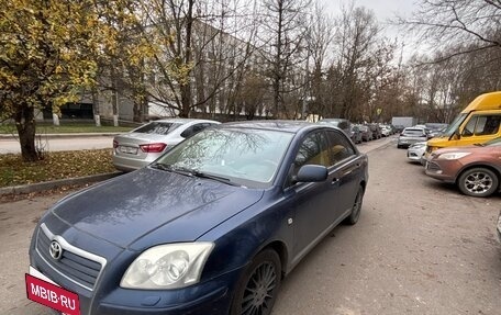Toyota Avensis III рестайлинг, 2006 год, 600 000 рублей, 6 фотография