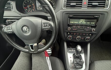 Volkswagen Jetta VI, 2012 год, 1 499 000 рублей, 10 фотография