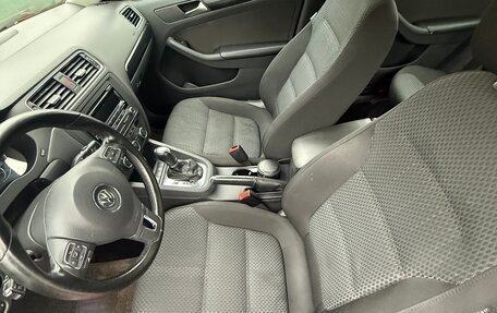 Volkswagen Jetta VI, 2012 год, 1 499 000 рублей, 15 фотография