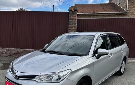 Toyota Corolla, 2015 год, 1 199 999 рублей, 2 фотография