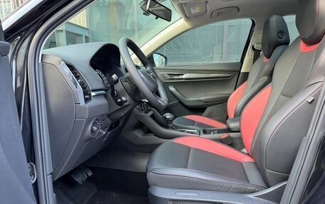 Skoda Karoq I, 2022 год, 1 885 015 рублей, 6 фотография