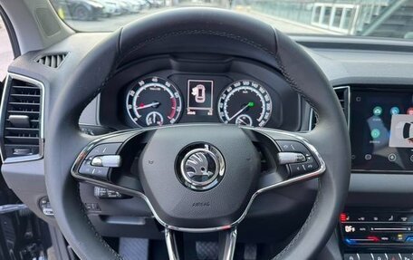 Skoda Karoq I, 2022 год, 1 885 015 рублей, 8 фотография