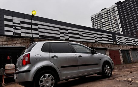 Volkswagen Polo IV рестайлинг, 2002 год, 253 000 рублей, 5 фотография