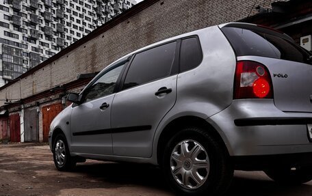Volkswagen Polo IV рестайлинг, 2002 год, 253 000 рублей, 4 фотография