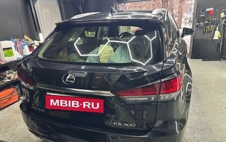 Lexus RX IV рестайлинг, 2021 год, 5 200 000 рублей, 6 фотография