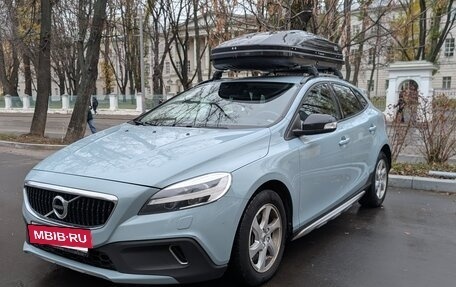 Volvo V40 Cross Country I, 2018 год, 1 910 000 рублей, 5 фотография