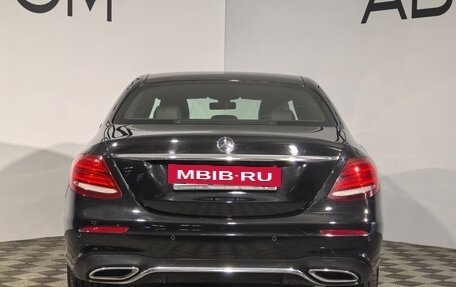 Mercedes-Benz E-Класс, 2019 год, 3 699 000 рублей, 5 фотография