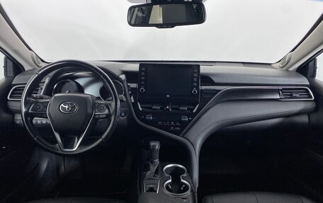 Toyota Camry, 2021 год, 3 149 000 рублей, 9 фотография